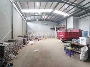 Warehouse in a Strategic Location in Caringin, Only 10-15 Minutes to Kopo Toll Road and Pasirkoja Toll Road.