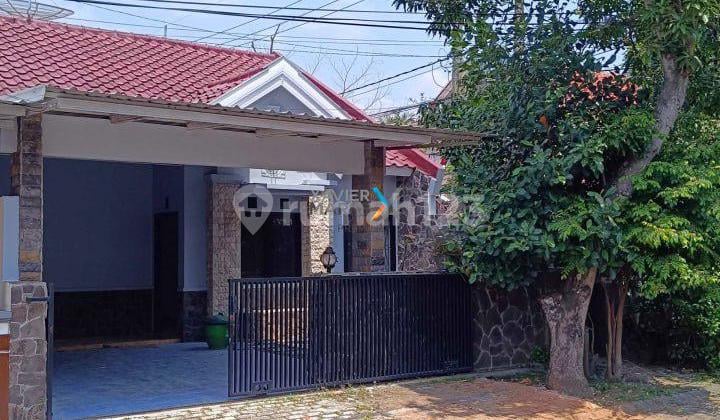 Murah Banget, Rumah Terawat Siap Huni, Selangkah Plaza Araya, Blimbing, Malang