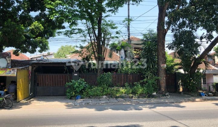 Rumah Klasik Nol Jalan Daerah La. Sucipto, Blimbing