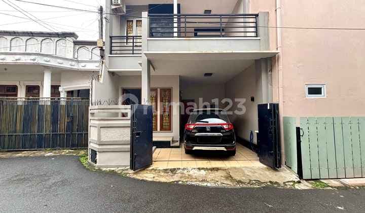 Tebet - Rumah Siap Huni Akses Mudah Dekat Taman