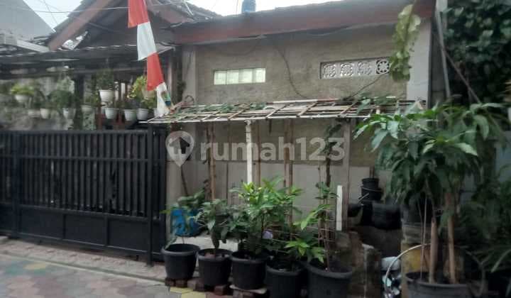 Hunian 2 Lantai Bumi Panggungrawi Indah