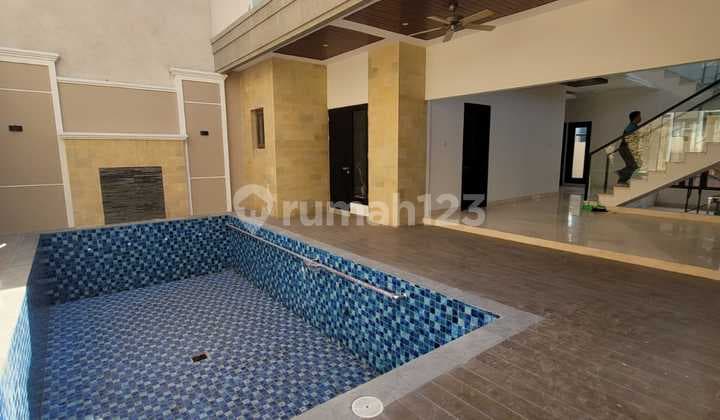 Rumah New Gress Waterfront Citraland Dekat Lapangan Padel