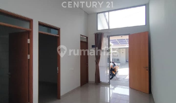 Rumah Istana Regency Jatinangor Bandung Siap Huni