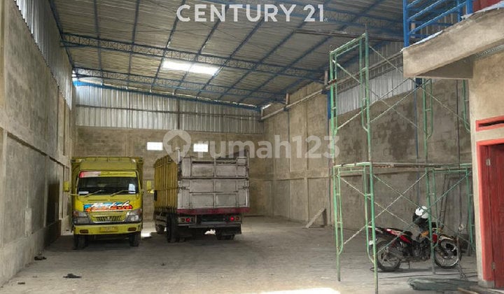 New Wing TKI Warehouse for Rent at Low Price