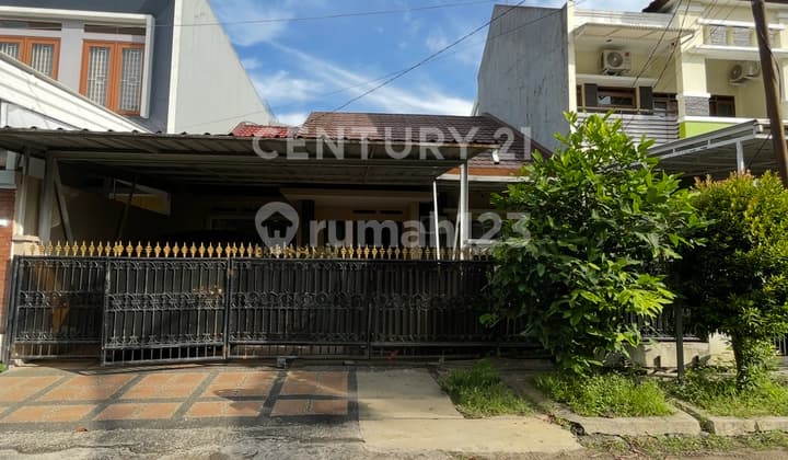 For Sale Ready to Live House in Pelangi Antapani Complex