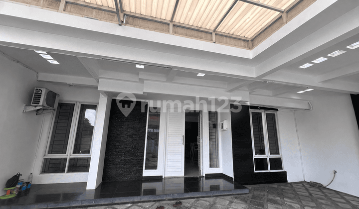 For Rent: Two-Story House in Clemathis Cluster, Metland Puri