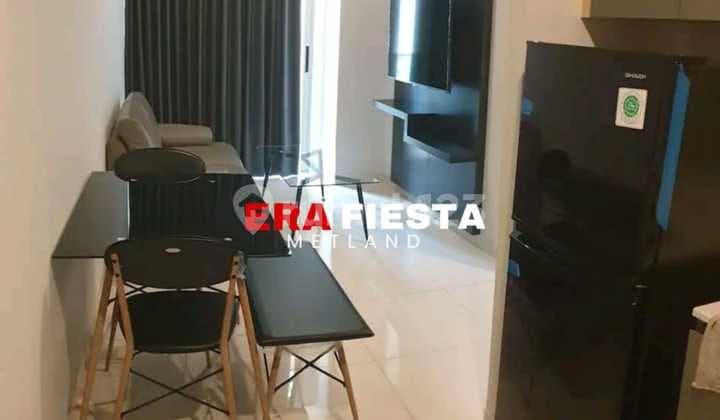 Di Sewakan Satu Unit Apartemen Lantai 12 Siap Bawa Koper