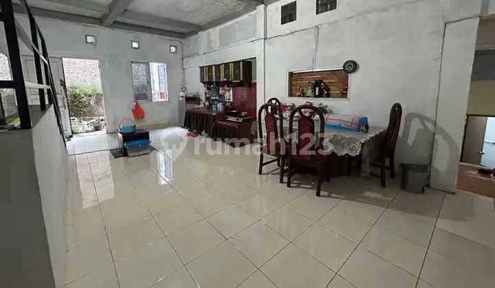 Dijual Rumah Luas di Padasuka