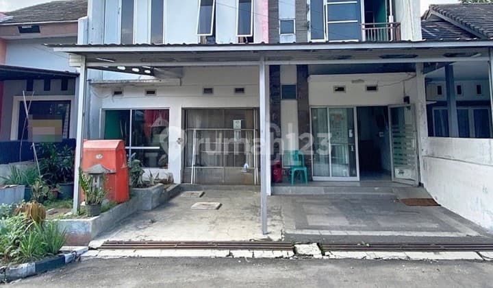 Disewakan Rumah di Komplek Antapani