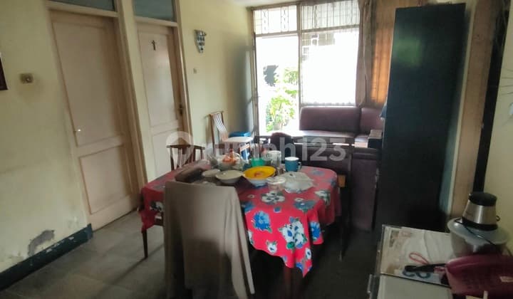 Dijual Rumah Hitung Tanah Area Kebon Kawung Bandung