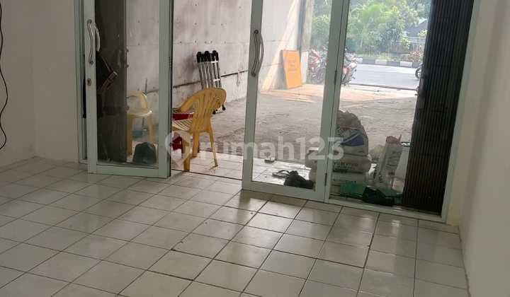 Ruko Tanah Tinggi. 4 Lantai. Bagus Siap Pakai.