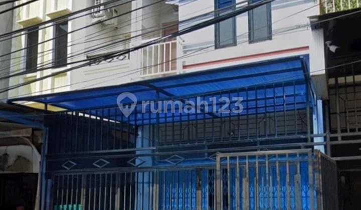 Jual/Sewa Rumah Pademangan 2½ Lantai. Bangunan Masih Baru Bagus.