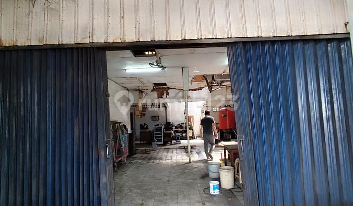 Land Calculation. Commercial Shop House Area. Total Area 276 Meters.