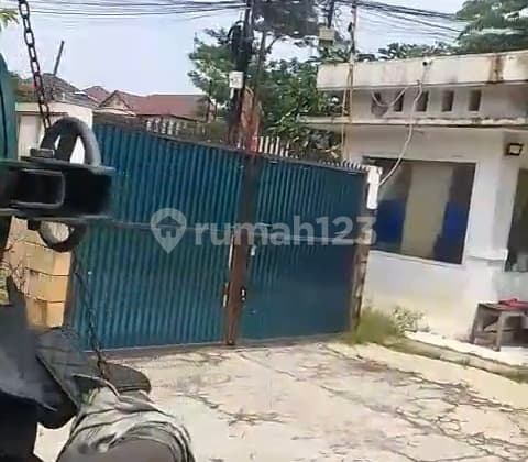 Land and Building. Access to Main Road. Can be used for Warehouse, Workshop, Office.