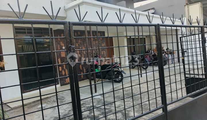 Rumah 1 ½ Lantai. bisa Ut Usaha