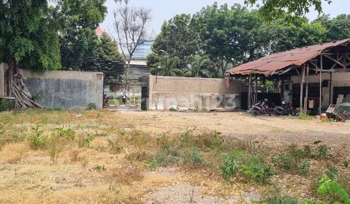 Jarang Ada. Kavling Luas 1124M². Cocok untuk Usaha.