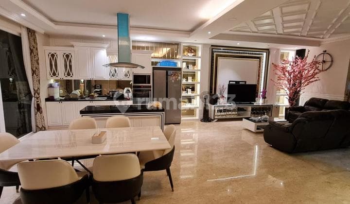 Beautiful Springhill Housing Interior. 4 Floors. Semi-Furnished.