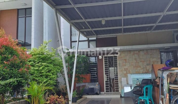 Metland Cakung. Rumah 2 Lantai.