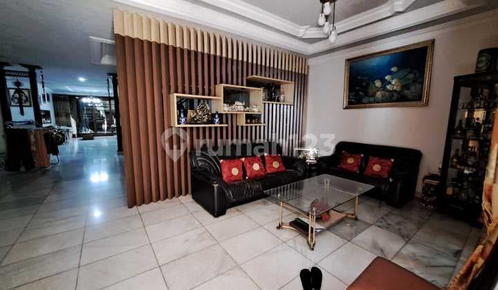 Negotiable Until Deal!!! Spacious Comfortable Luxury House. Sunter Near Mall.