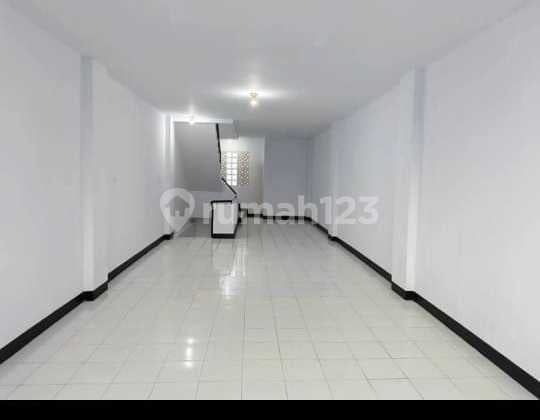 Kemayoran Central Jakarta 5-Storey Shophouse. Good, Ready to Occupied.