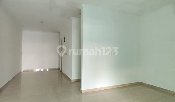 2-Story Livable House. 6x20. South-Facing.