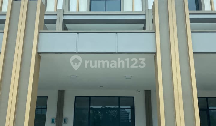 Ruko 3 Lantai Bangunan Baru Hadap Jl Raya Di Gading Serpong