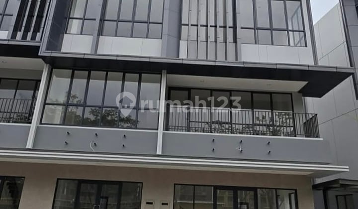 Ruko 3 Lt Greenwich Bsd Hadap Jl Raya di Kawasan Exclusive dan Pusat Bisnis Semi Furnished PPJB