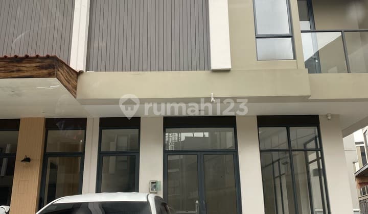 Ruko di Gading Serpong Semi Furnished 2Lt Siap Pakai