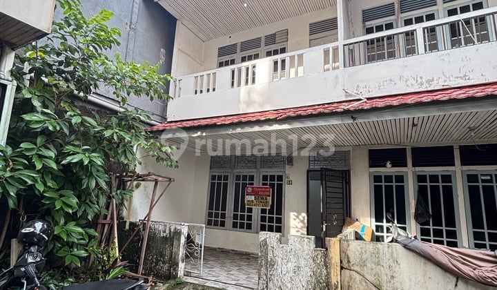 Rumah Sewa 2 Lantai 3Kmr 2Wc Pusat Kota Pontianak