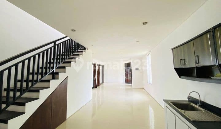 Rumah Jual Lokasi Renon