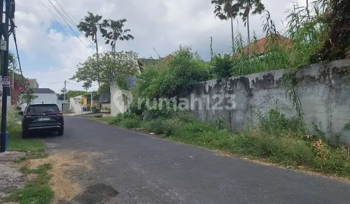 Land for Sale Seminyak Location