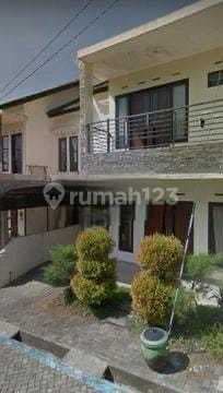 Villa 2 Lantai Di Perumahan Mutiara Panderman Batu