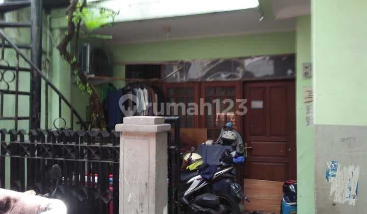 Rumah Kost 2 Lantai Di Kota Bambu Palmerah
