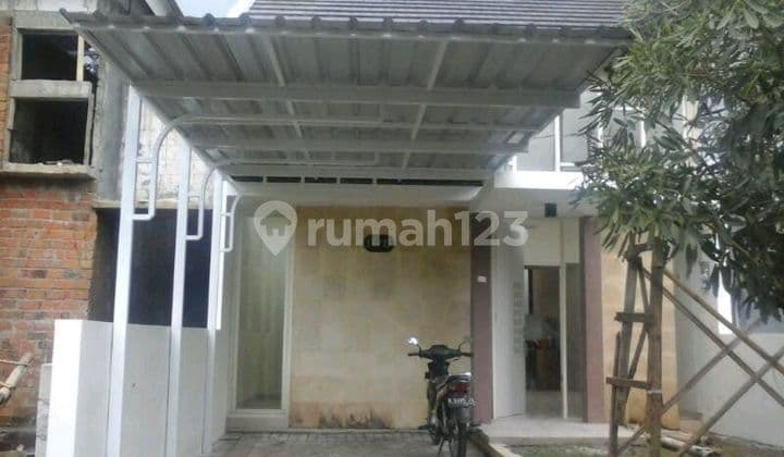 Rumah Di De Casablanca Residence Shm Sudah Renovasi Pemandangan Bagus