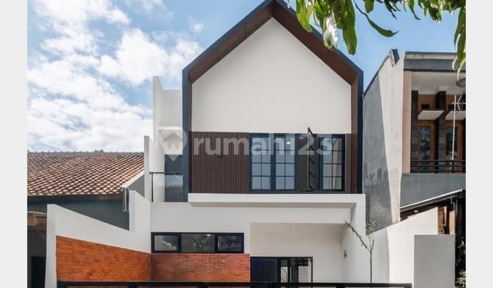 Rumah Baru di Antapani Bandung Tropical Modern House Siap Huni .