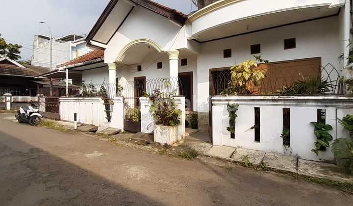 Rumah Antapani Terusan Jakarta Belakang Lucky Square Strategis .