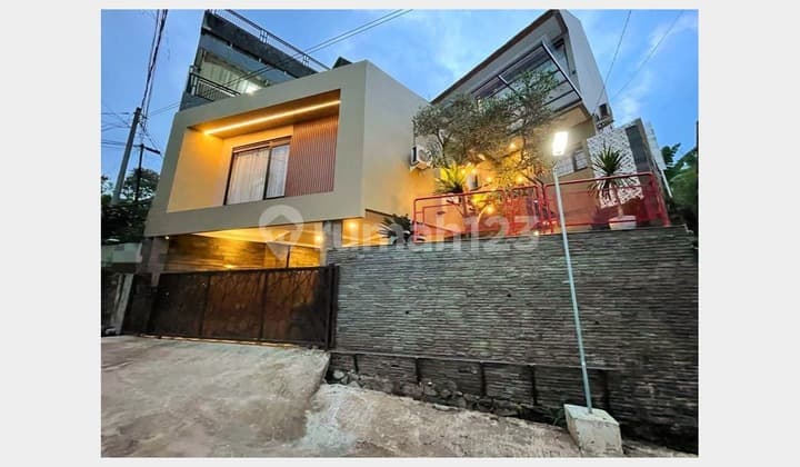 Rumah Dijual Cikutra View Kota Bandung Utara Strategis Siap Huni