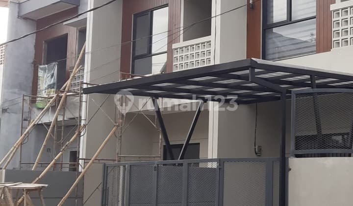 Rumah Baru Murah Siap Huni Kiarasari Dekat Tol Buah Batu Bandung.