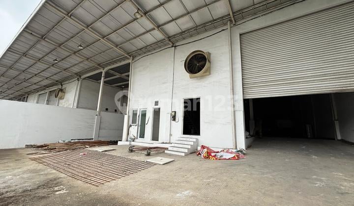 Disewakan Gudang Delta Silicon Siap Pakai 1000m2 Kawasan Industri Cikarang