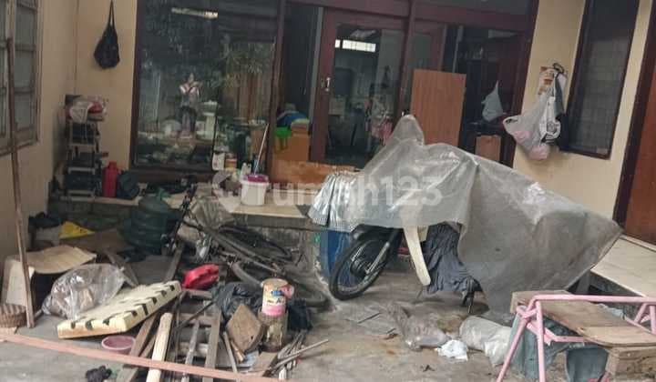 Rumah Tua Hitung Tanah Dalam Komplek di Elang Andir Bandung
