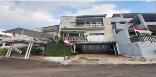 Rumah 2 Lantai Murah Strategis di Komplek Cigadung Greenland