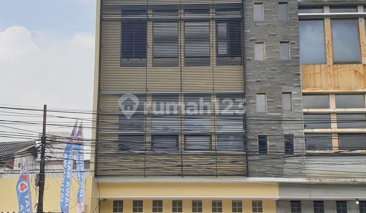Ruko Siap Pakai Strategis Area Perkantoran di Mainroad BKR