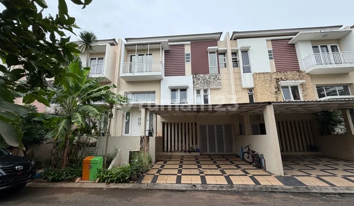 Rumah Lotus Summarecon Bekasi Split Level, Unit Langka