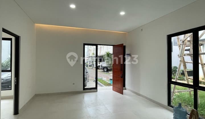 Nice House Unfurnished HGB near Toll Road KRL Sudimara Sector 9-Bintaro.