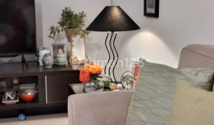 Rumah Bagus Furnished SHM Bintaro, Tangerang Selatan