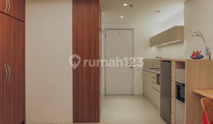 Apartment 1 BR Bagus Furnished Dkt Stasiun KRL Apt Altiz Bintaro