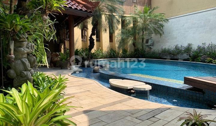 Nice Tropical 2-Story House, strategic location with swimming pool, Sector 8 - Bintaro