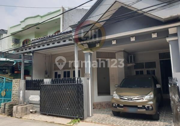 House for Rent in East Kelapa Gading, North Jakarta