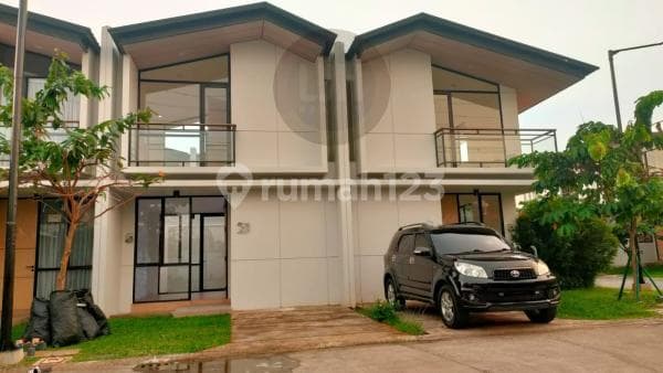 Dijual Rumah Cendana Clov'r Lippo Karawaci Utara, Tangerang, Banten