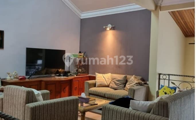 Dijual Rumah Nyaman Asri Tanah Luas di Giriloka Serpong, Tangerang